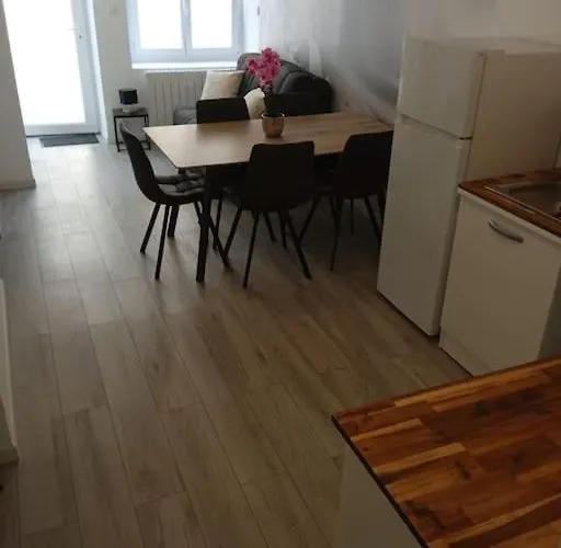 Nuit Etoilee - Sans Draps - Comme A La Maison Apartman Saint-Julien-de-Vouvantes